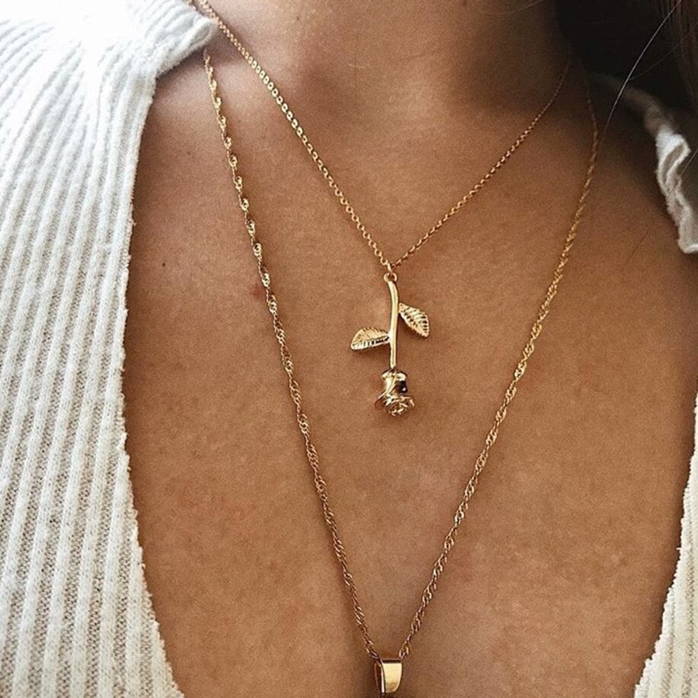 ⬇️ PRICE DROP Pear-fect Engagement Ring - Picture 6 of 6